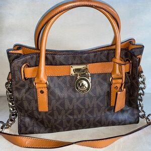 Michael Kors MK Signature Purse